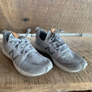 New Balance Tennis Shoes  size 9.5
